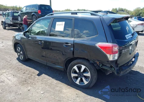 2018 Subaru Forester 2.5I Premium z USA, uszkodzony, nr VIN JF2SJAEC8JH507313